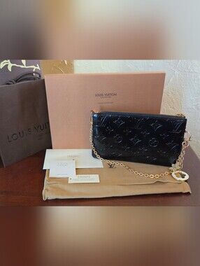 Louis Vuitton Black Monogram Vernis Lexington Pochette Bag